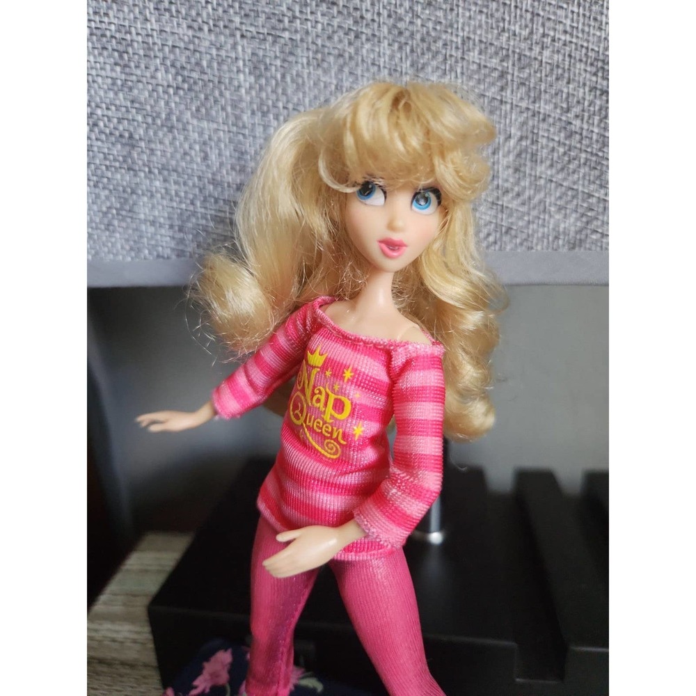 Wrecked Ralph Disney princess sleeping beauty Aurora